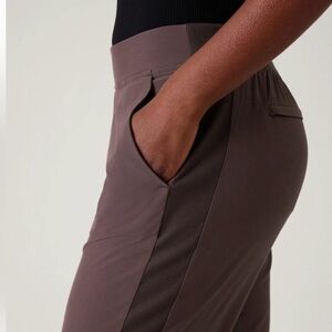 Athleta Brooklyn Ankle Pant in Taupe, size 8 Petite